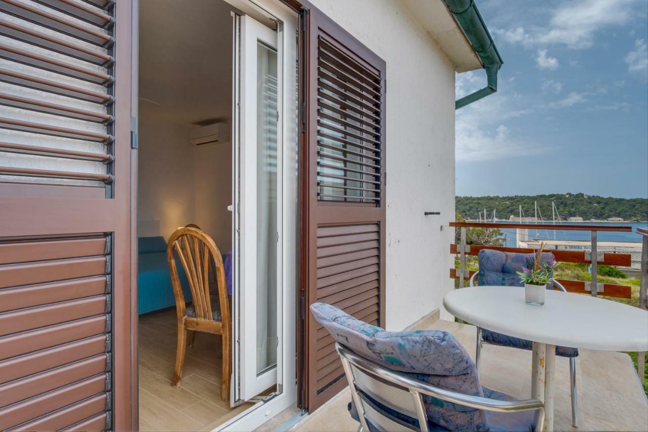 Apartment Marika Мали-Лошинь Экстерьер фото